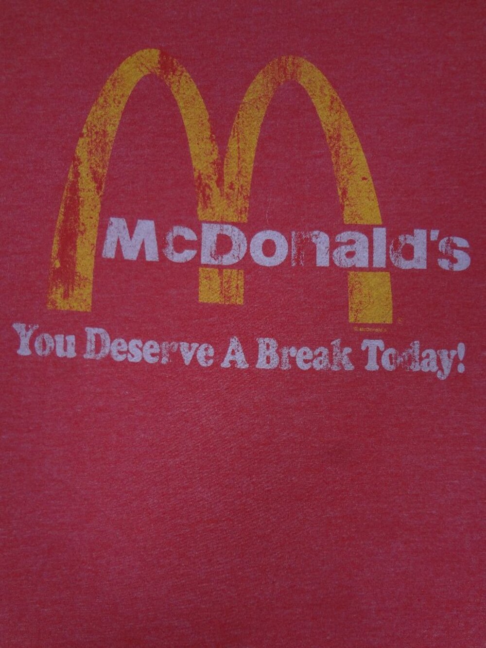 MCDONALDS YOU DESERVE A BREAK TODAY RETRO RED MEDIUM T-SHIRT M21